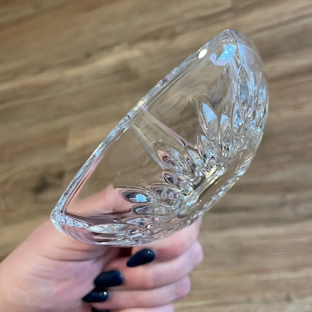 Vera Wang x Wedgwood Clear Glass Crystal Duchesse Jewelry Ring Holder